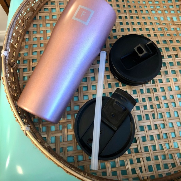 Iron Flask 24 oz. Rose Gold Rover Tumbler 2.0 - Picture 7 of 9